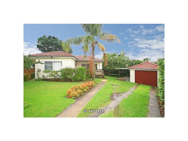 13 Angus Avenue, Peakhurst NSW 2210