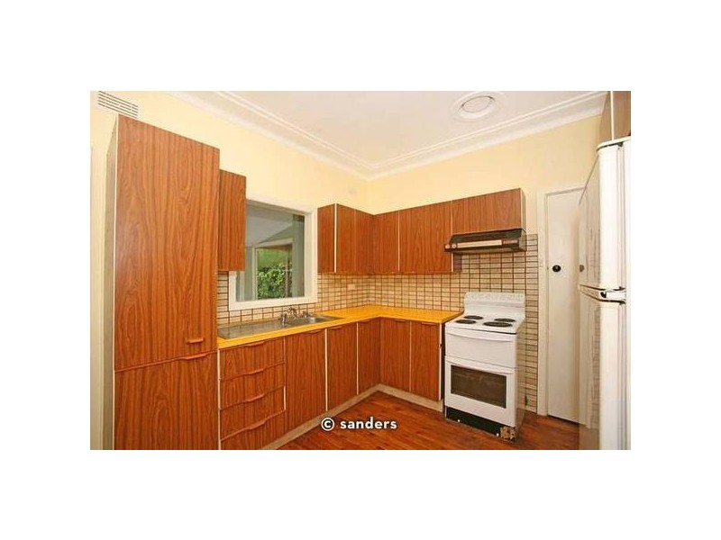 13 Angus Avenue, Peakhurst NSW 2210