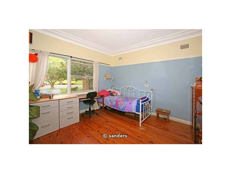 13 Angus Avenue, Peakhurst NSW 2210