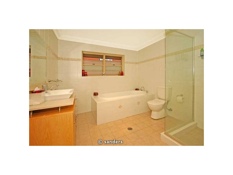 10 Illinga Place, Lugarno NSW 2210