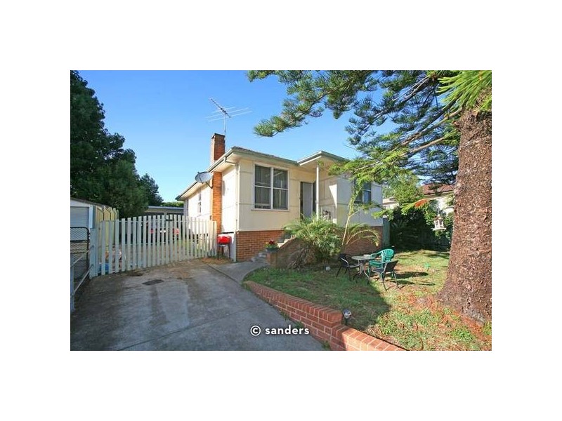7 Peake Pde, Peakhurst NSW 2210