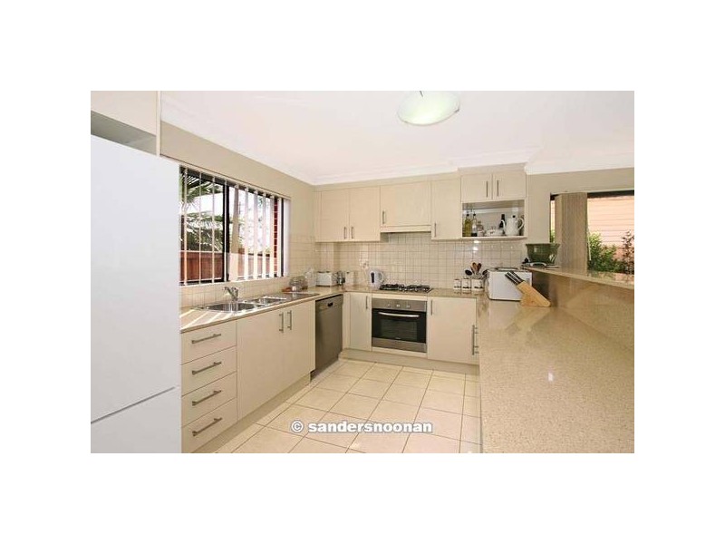 2/25-27 Henry Lawson Drive, Peakhurst NSW 2210