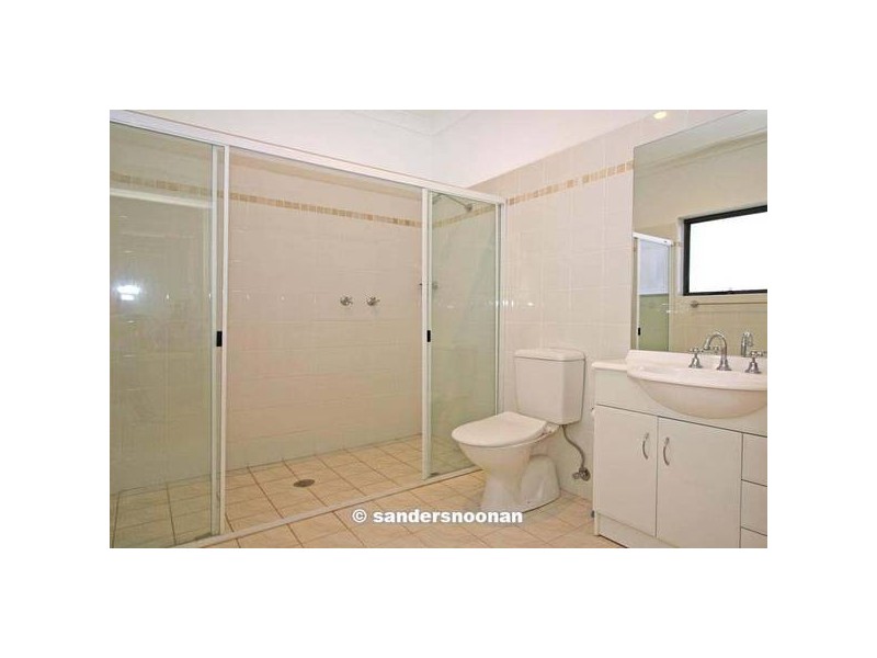 2/25-27 Henry Lawson Drive, Peakhurst NSW 2210