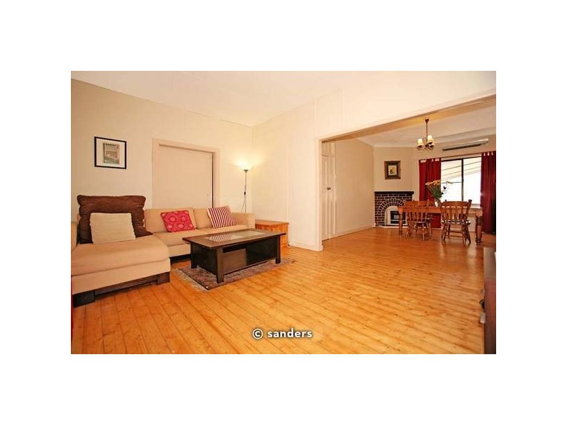 53 universal Street, Mortdale NSW 2223