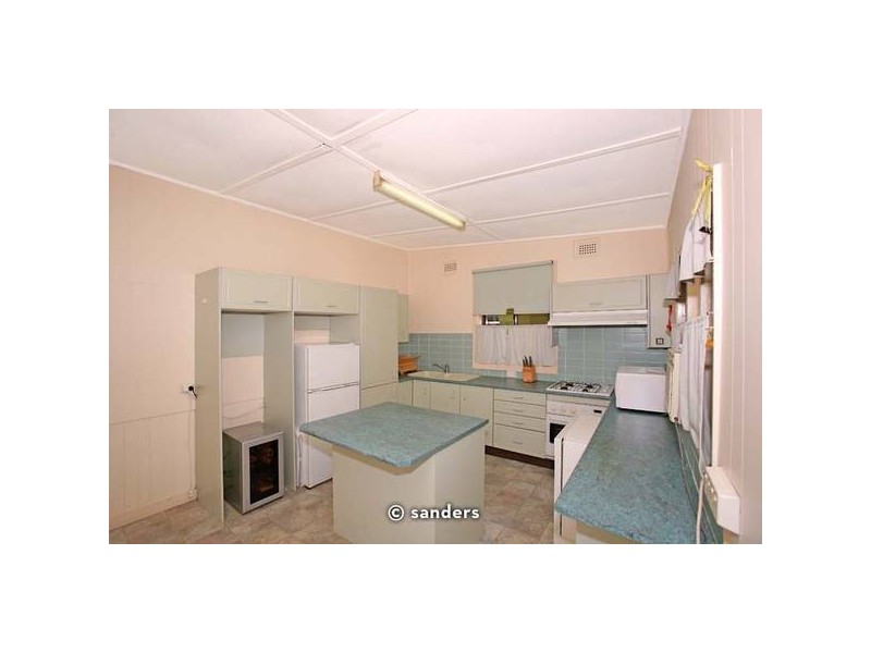 53 universal Street, Mortdale NSW 2223