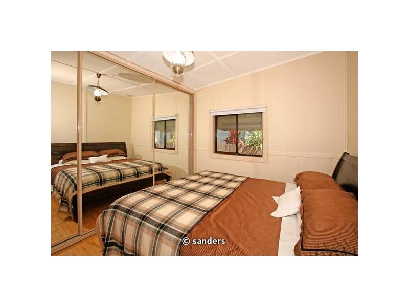 53 universal Street, Mortdale NSW 2223