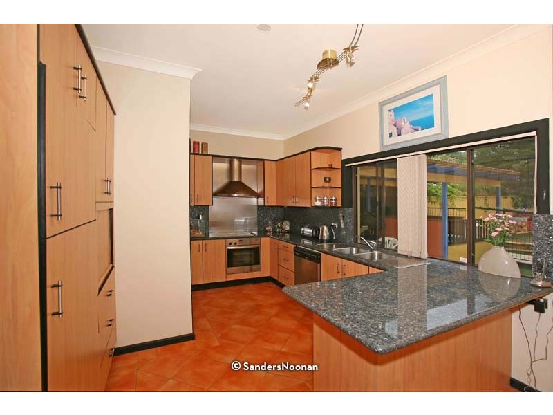 15 Monterra Avenue, Peakhurst Heights NSW 2210