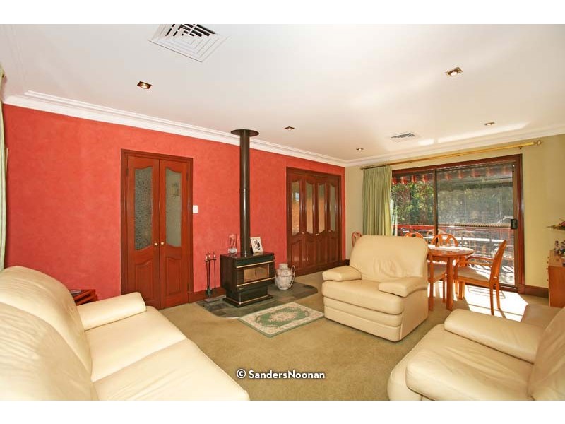 11 Ponderosa Place, Lugarno NSW 2210