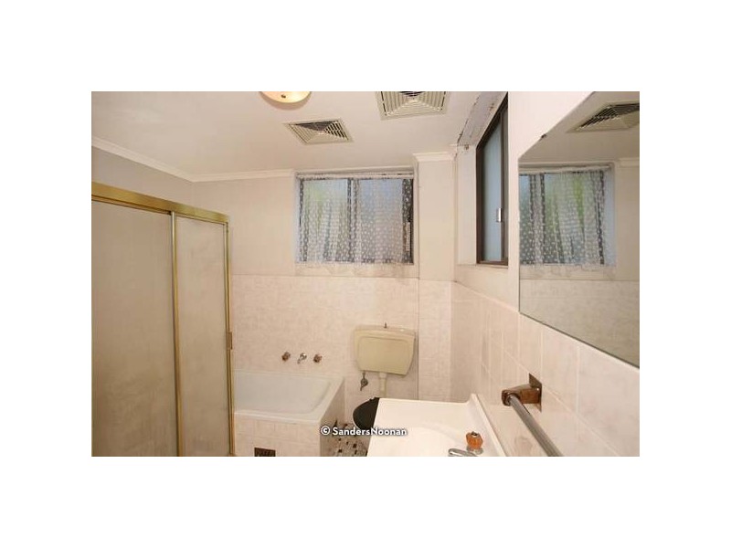 2/2A Ocean Street, Penshurst NSW 2222