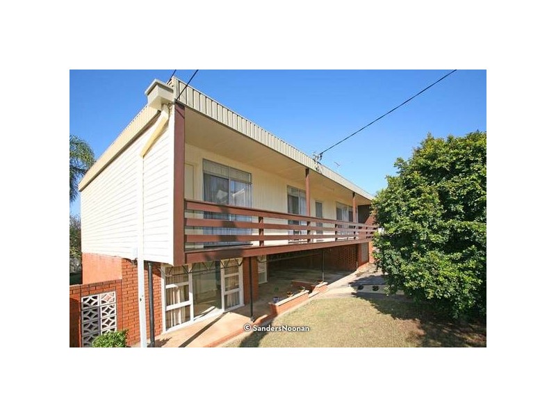 12 Loville Avenue, Peakhurst Heights NSW 2210