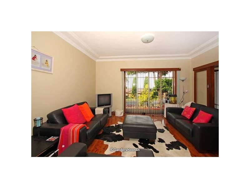 3 Bimbadeen Avenue, Lugarno NSW 2210