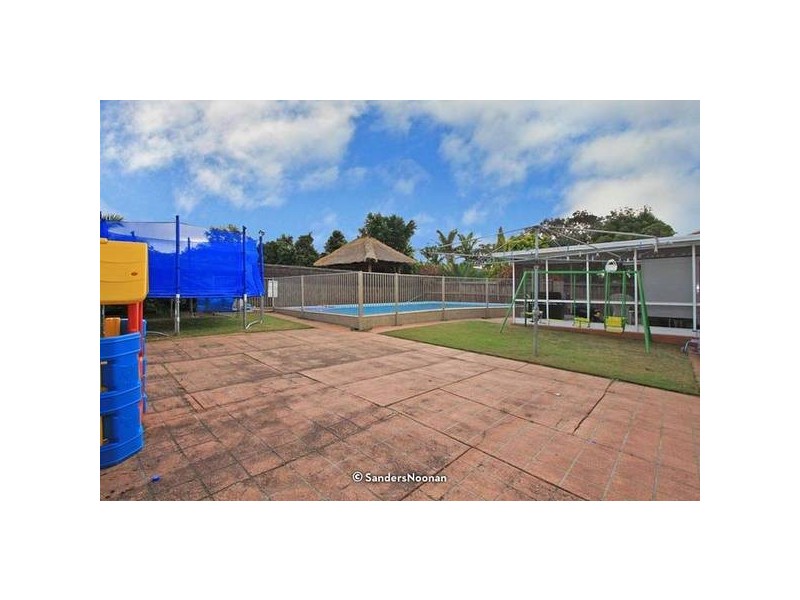 3 Bimbadeen Avenue, Lugarno NSW 2210