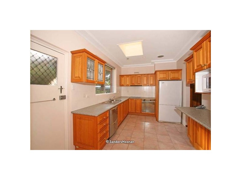 21 Denise Crescent, Peakhurst NSW 2210