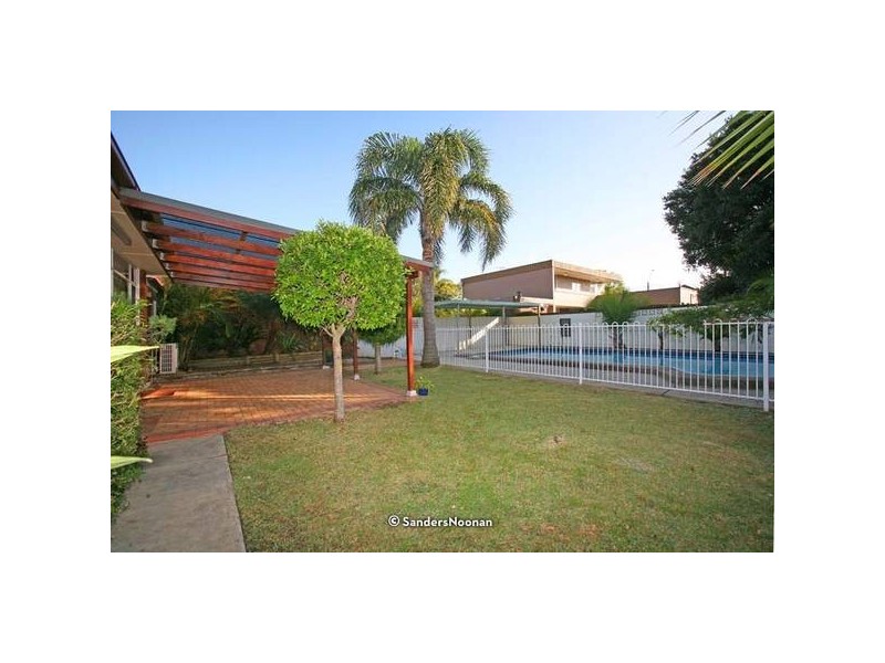 21 Denise Crescent, Peakhurst NSW 2210