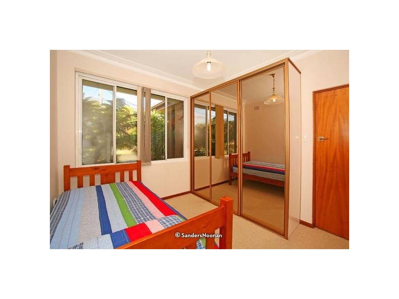 21 Denise Crescent, Peakhurst NSW 2210