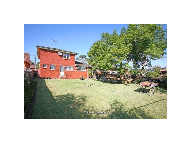 35 Whitegates Avenue, Peakhurst Heights NSW 2210
