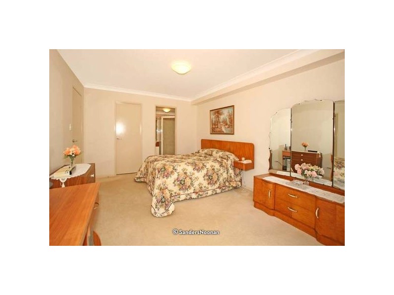 4/4 Woodcliff Parade, Lugarno NSW 2210