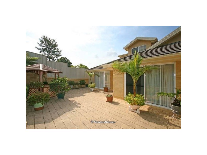 4/4 Woodcliff Parade, Lugarno NSW 2210