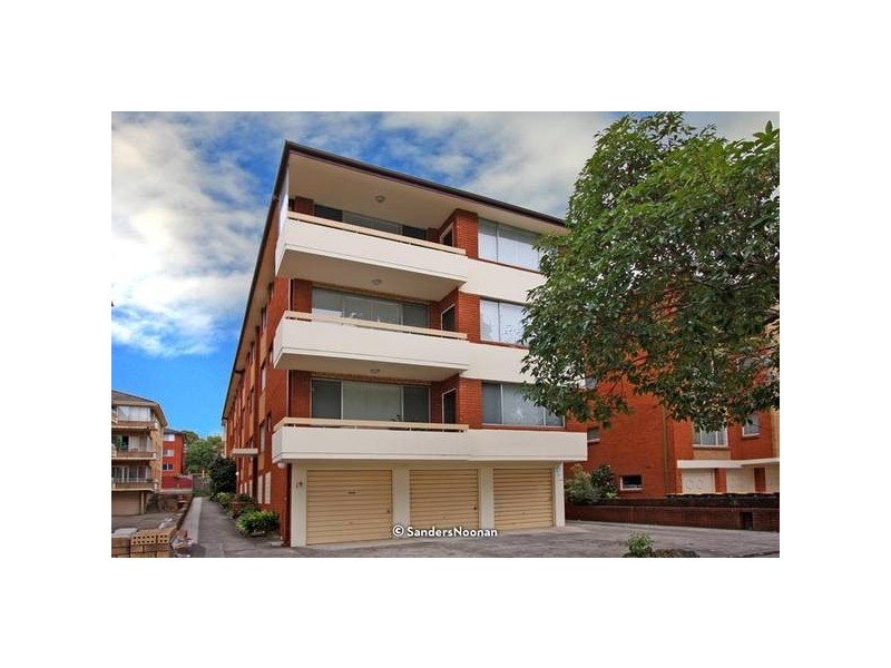 8/19 Cambridge Street, Penshurst NSW 2222