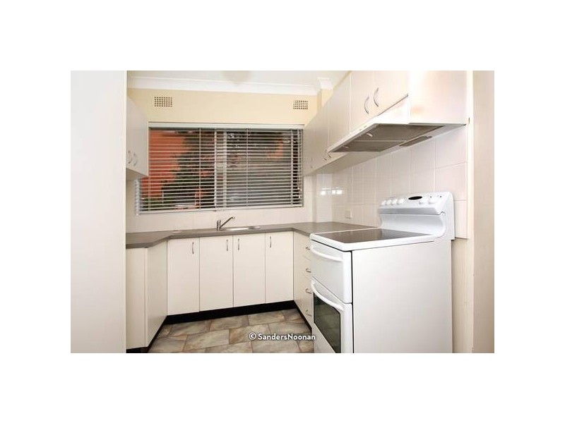 8/19 Cambridge Street, Penshurst NSW 2222