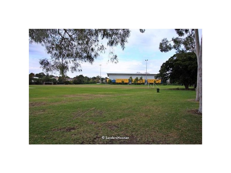 8/19 Cambridge Street, Penshurst NSW 2222