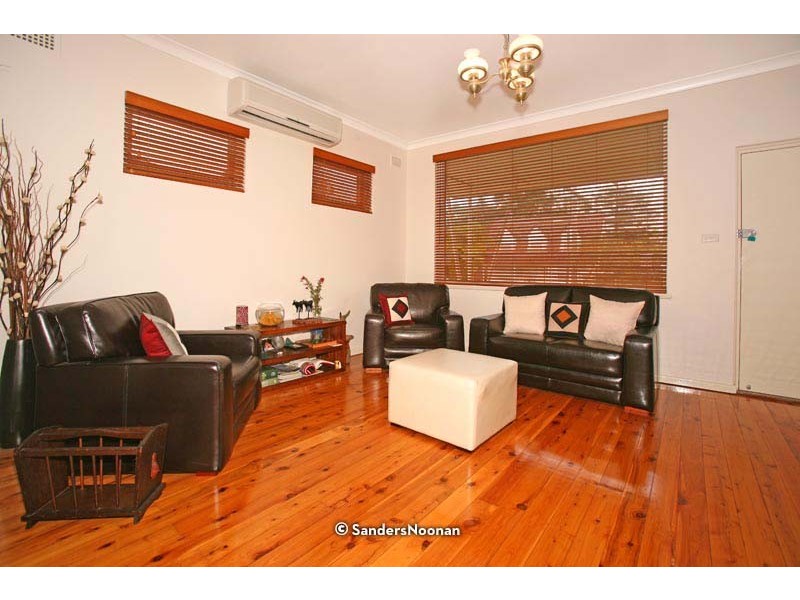 68 Valentia Avenue, Lugarno NSW 2210