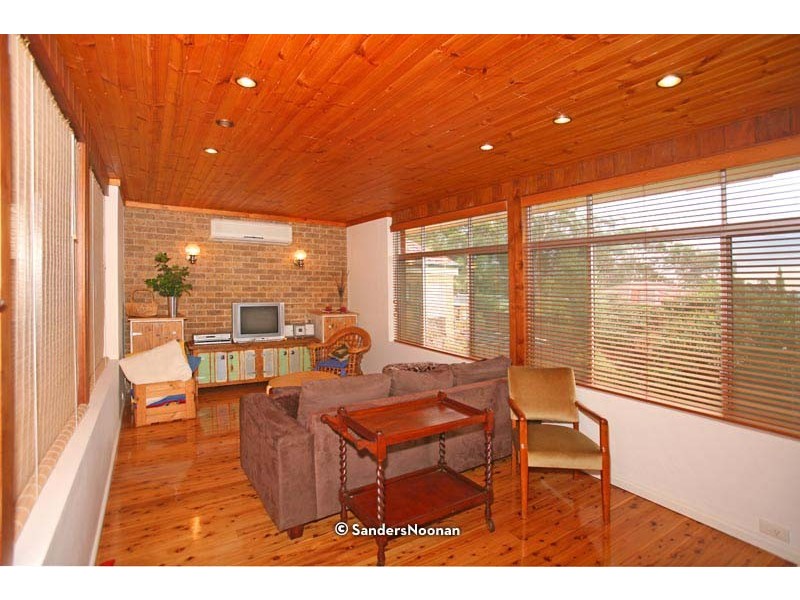 68 Valentia Avenue, Lugarno NSW 2210