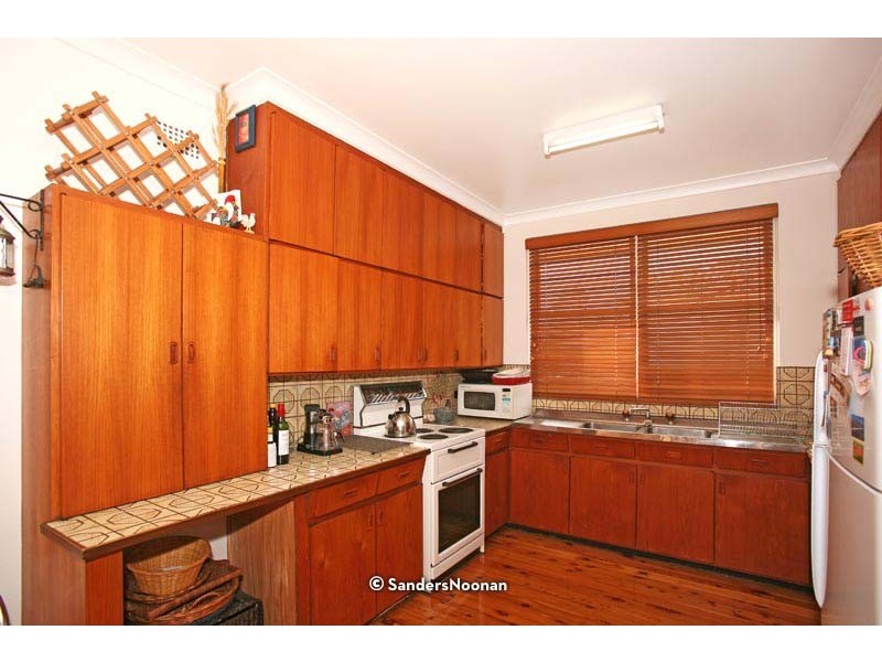 68 Valentia Avenue, Lugarno NSW 2210