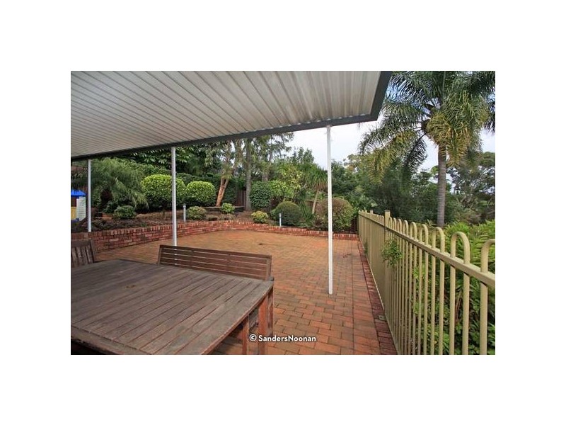 5 Robyn Street, Peakhurst Heights NSW 2210