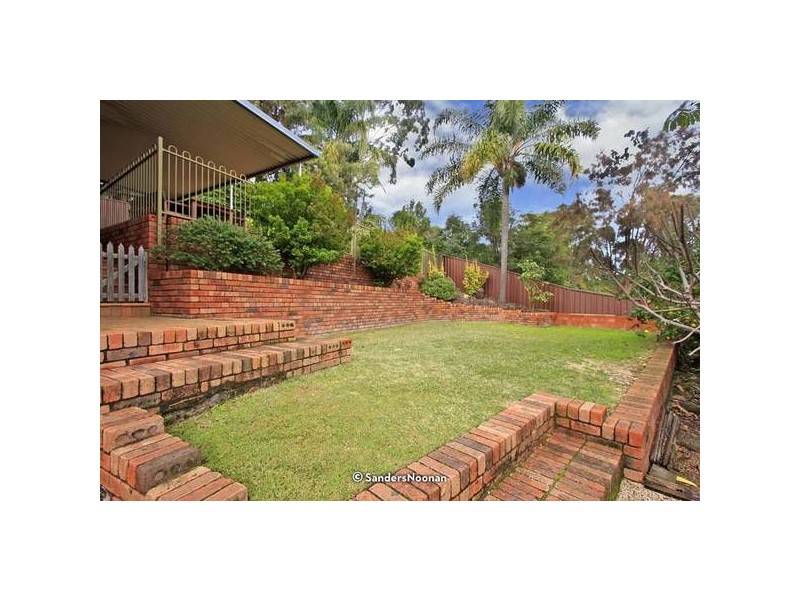 5 Robyn Street, Peakhurst Heights NSW 2210