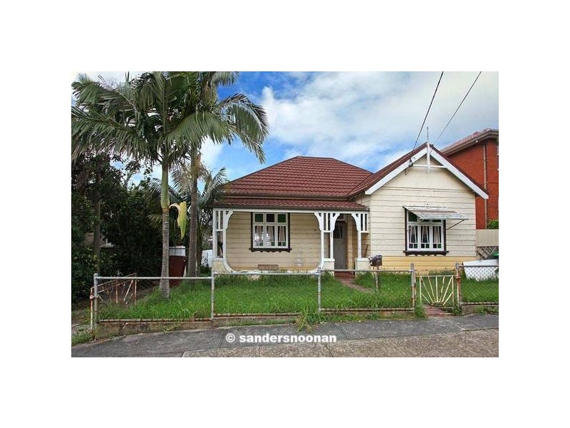 122 Railway Parade, Mortdale NSW 2223