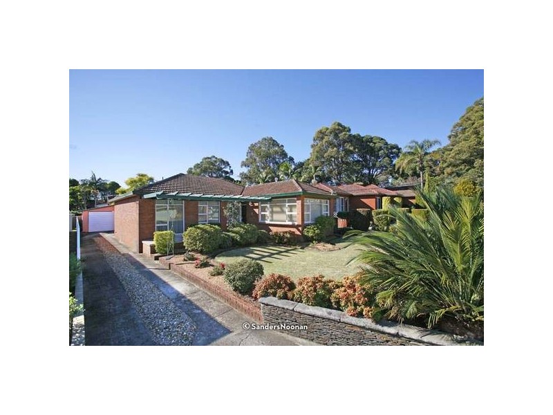 19 Kerrie Crescent, Peakhurst NSW 2210