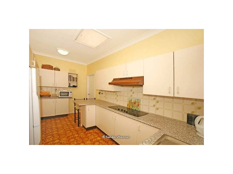 19 Kerrie Crescent, Peakhurst NSW 2210