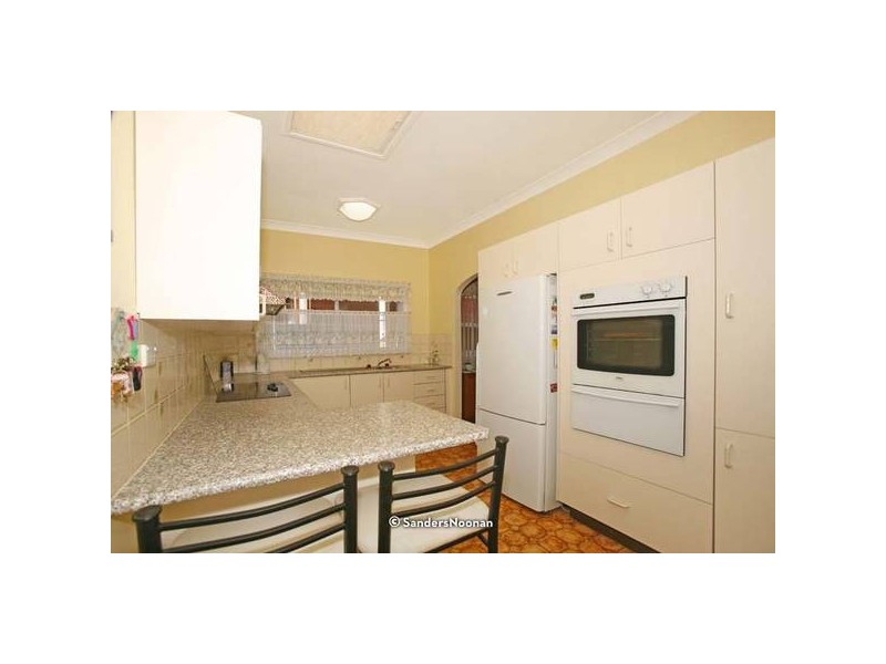 19 Kerrie Crescent, Peakhurst NSW 2210