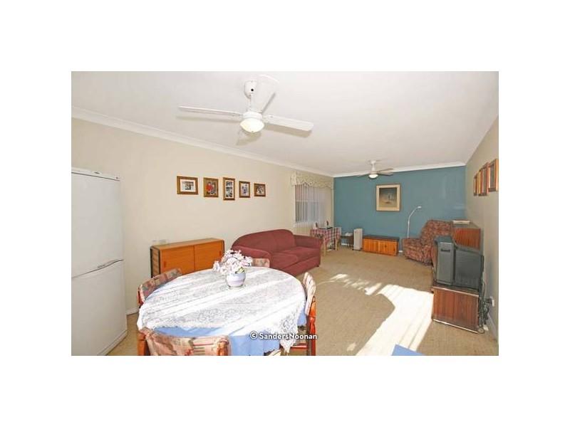 19 Kerrie Crescent, Peakhurst NSW 2210