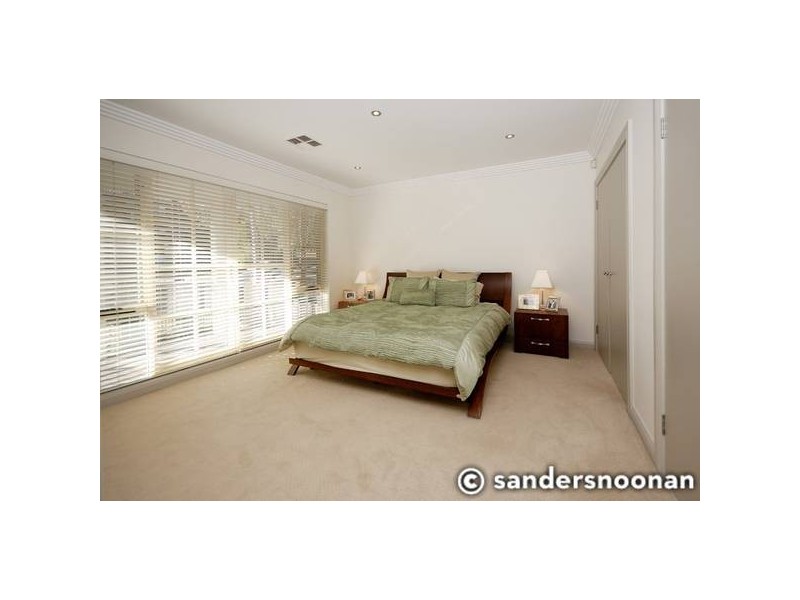 1 Larool Avenue, Oatley NSW 2223