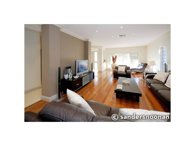 1 Larool Avenue, Oatley NSW 2223