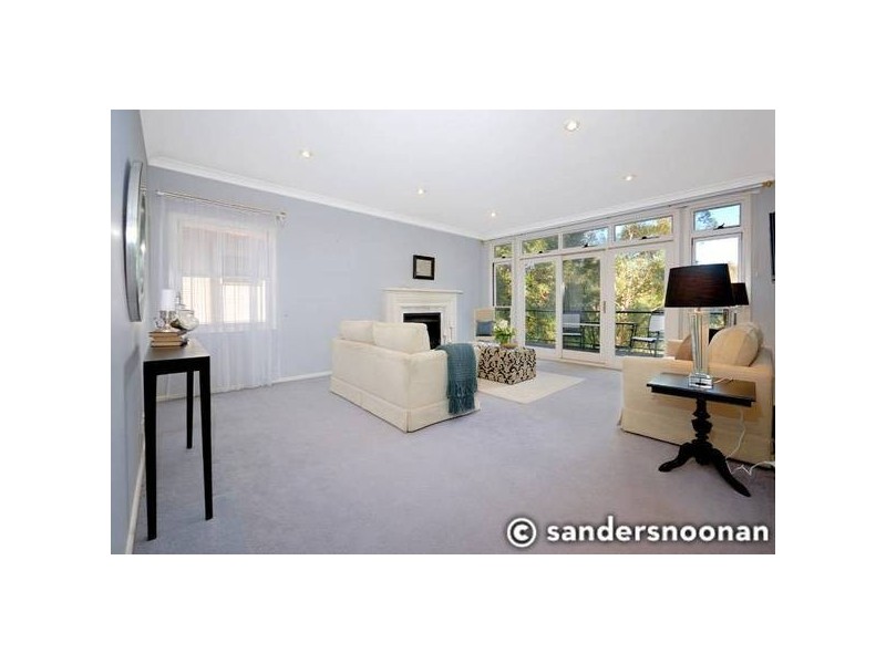13 Linden Crescent, Lugarno NSW 2210