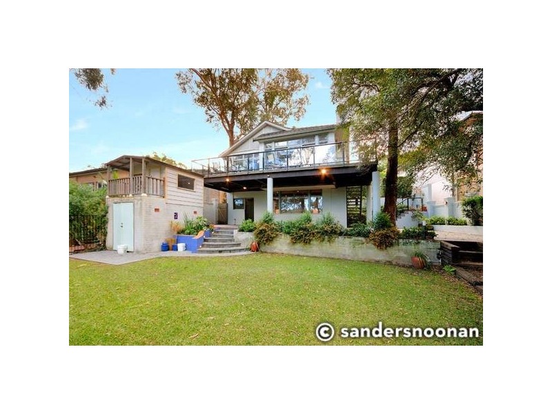 13 Linden Crescent, Lugarno NSW 2210