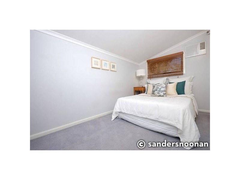 13 Linden Crescent, Lugarno NSW 2210