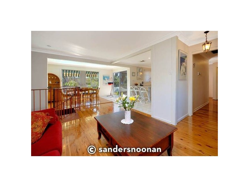 6 Vista Avenue, Peakhurst Heights NSW 2210