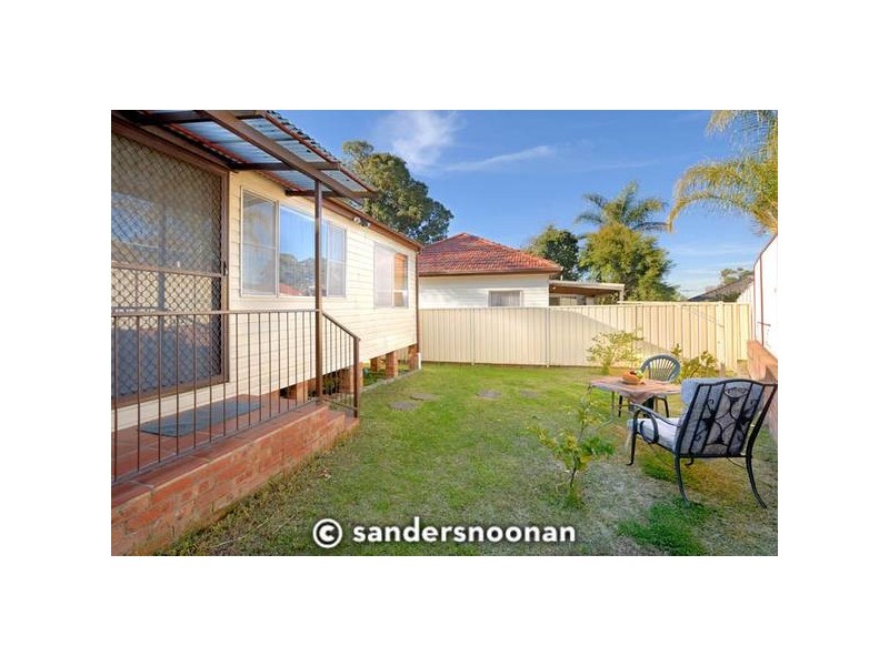 21B Junction Road, Peakhurst NSW 2210