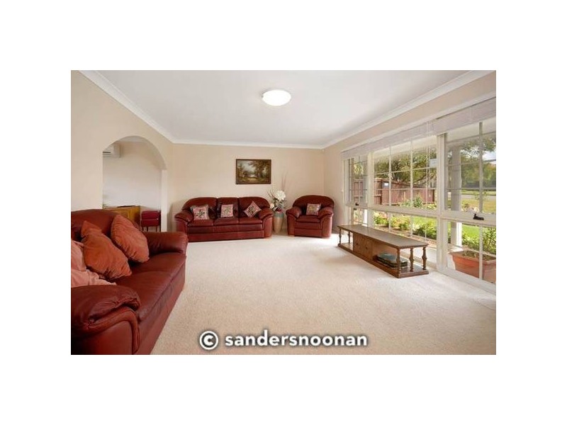 33 Lugarno Parade, Lugarno NSW 2210