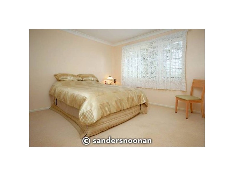 33 Lugarno Parade, Lugarno NSW 2210