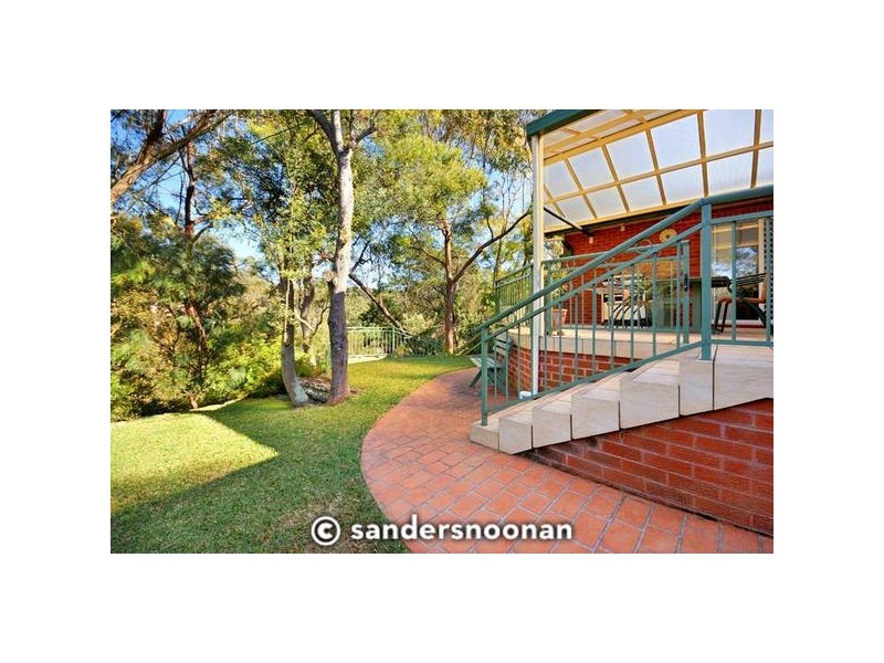 38 Jindabyne Crescent, Peakhurst Heights NSW 2210