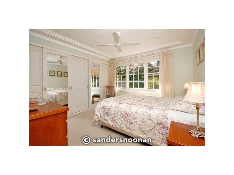 38 Jindabyne Crescent, Peakhurst Heights NSW 2210