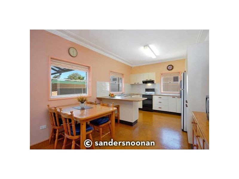 3 Beale Crescent, Peakhurst NSW 2210