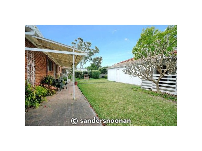 40 Ogilvy Street (South), Peakhurst NSW 2210