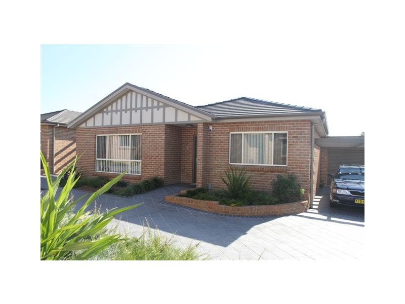 7/6 Waldo Crescent, Peakhurst NSW 2210