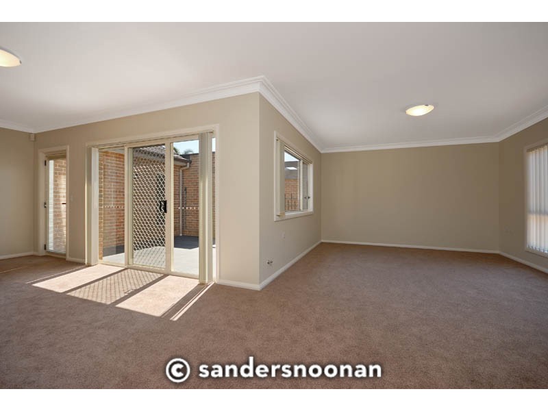 7/6 Waldo Crescent, Peakhurst NSW 2210